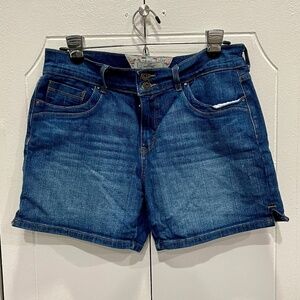 Levi's 4in Jean Shorts